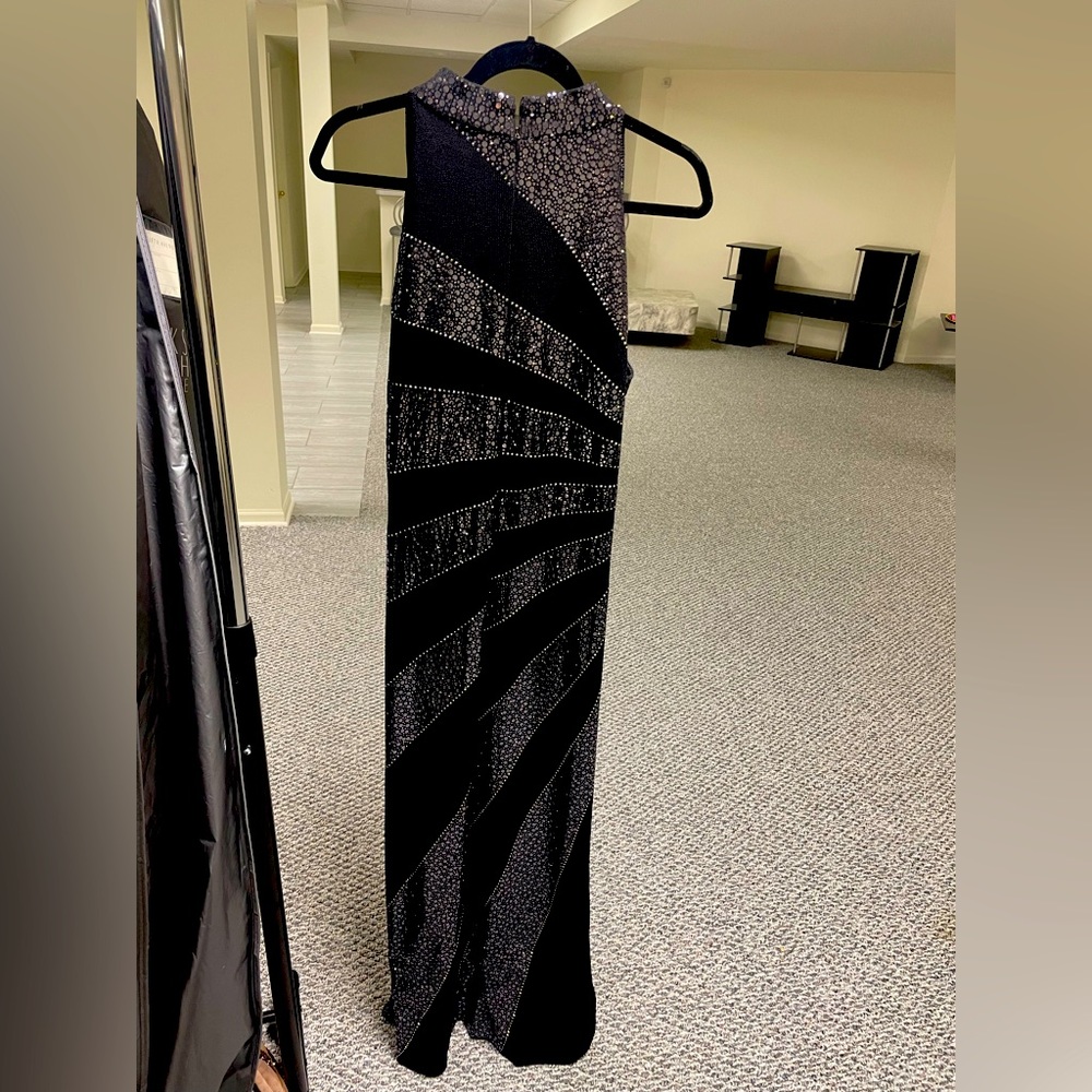 St. John evening gown.  Like new excellent condition. Size 12.    $850
